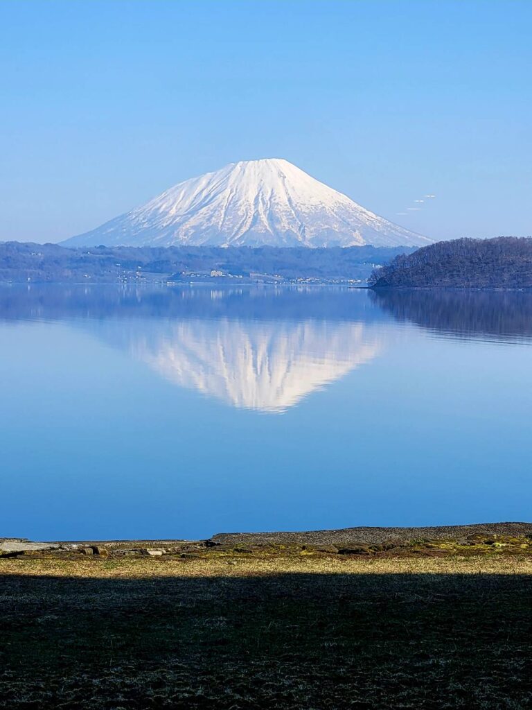 現在の画像に代替テキストがありません。ファイル名: 羊蹄山.jpg